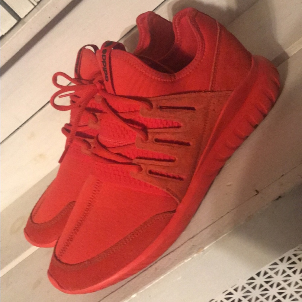 Adidas Tubular Radial “Triple Red”